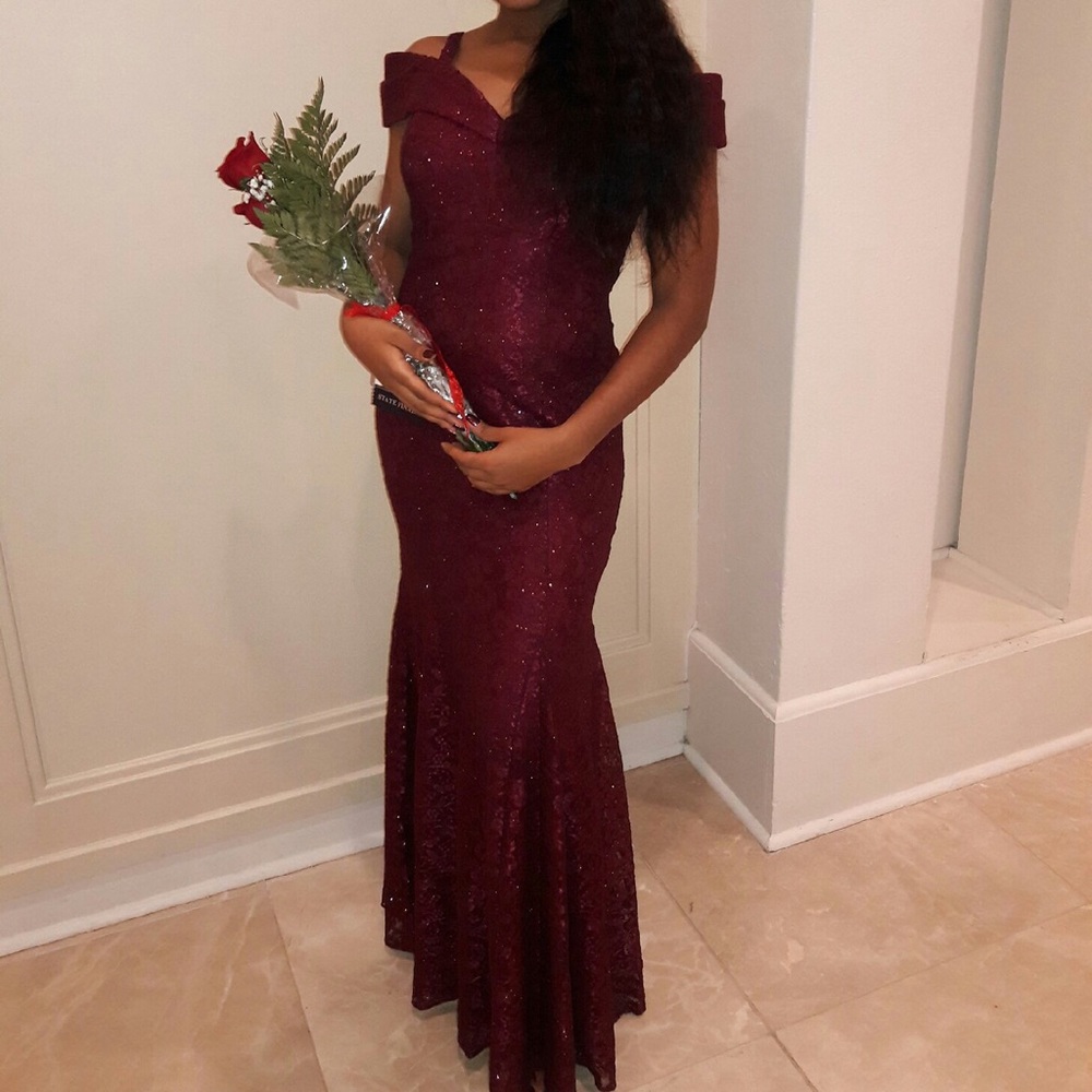 Prom / homecoming / pageant dress